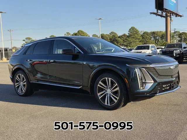 Used 2024 Green Cadillac Luxury image 5