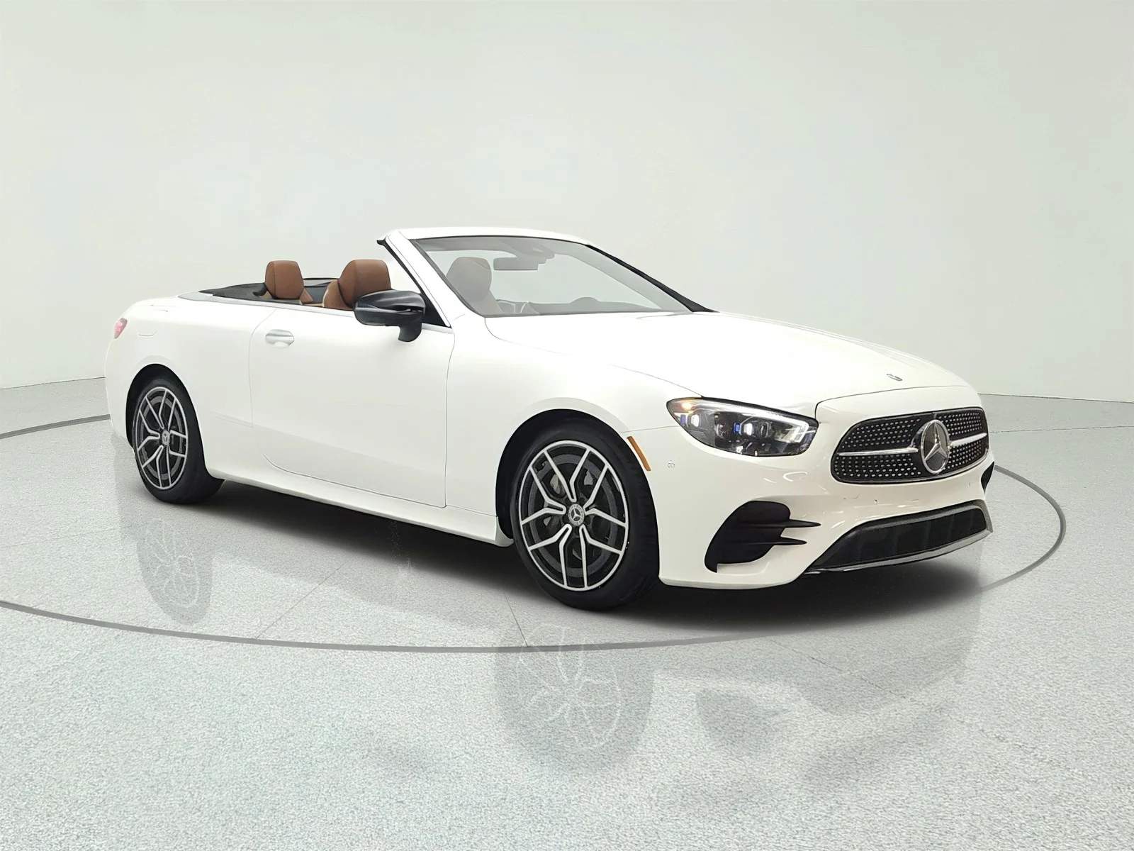 Certified Used 2023 Polar White Mercedes-Benz E 450 RWD Cabriolet image 3