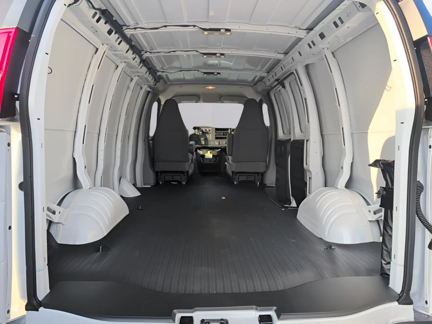 New 2026 Summit White GMC Work Van image 25