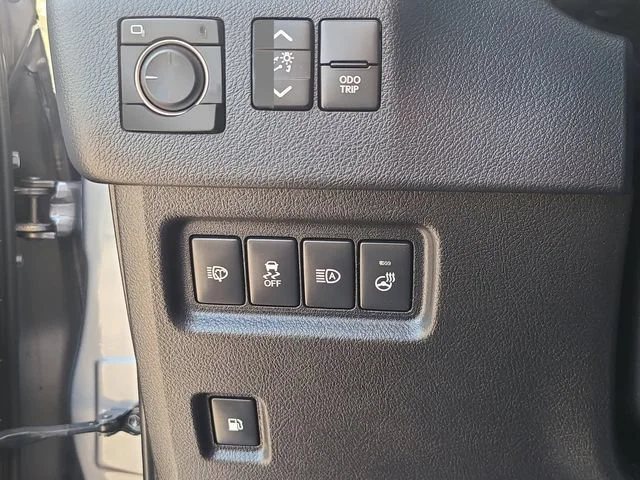 Used 2023 Gray Lexus GX 460 Premium image 23