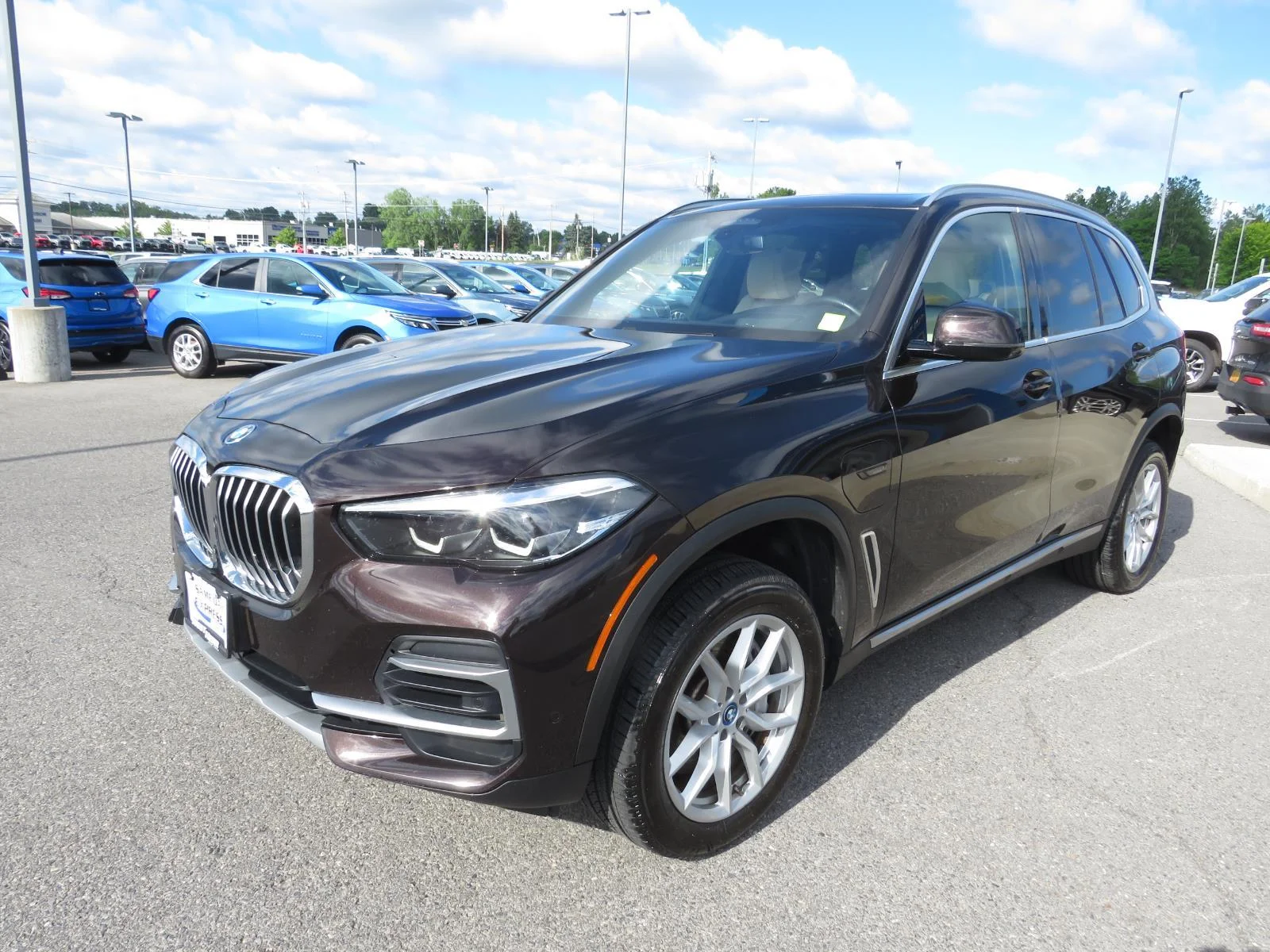 Used 2022 Sparkling Brown M BMW xDrive45e image 11
