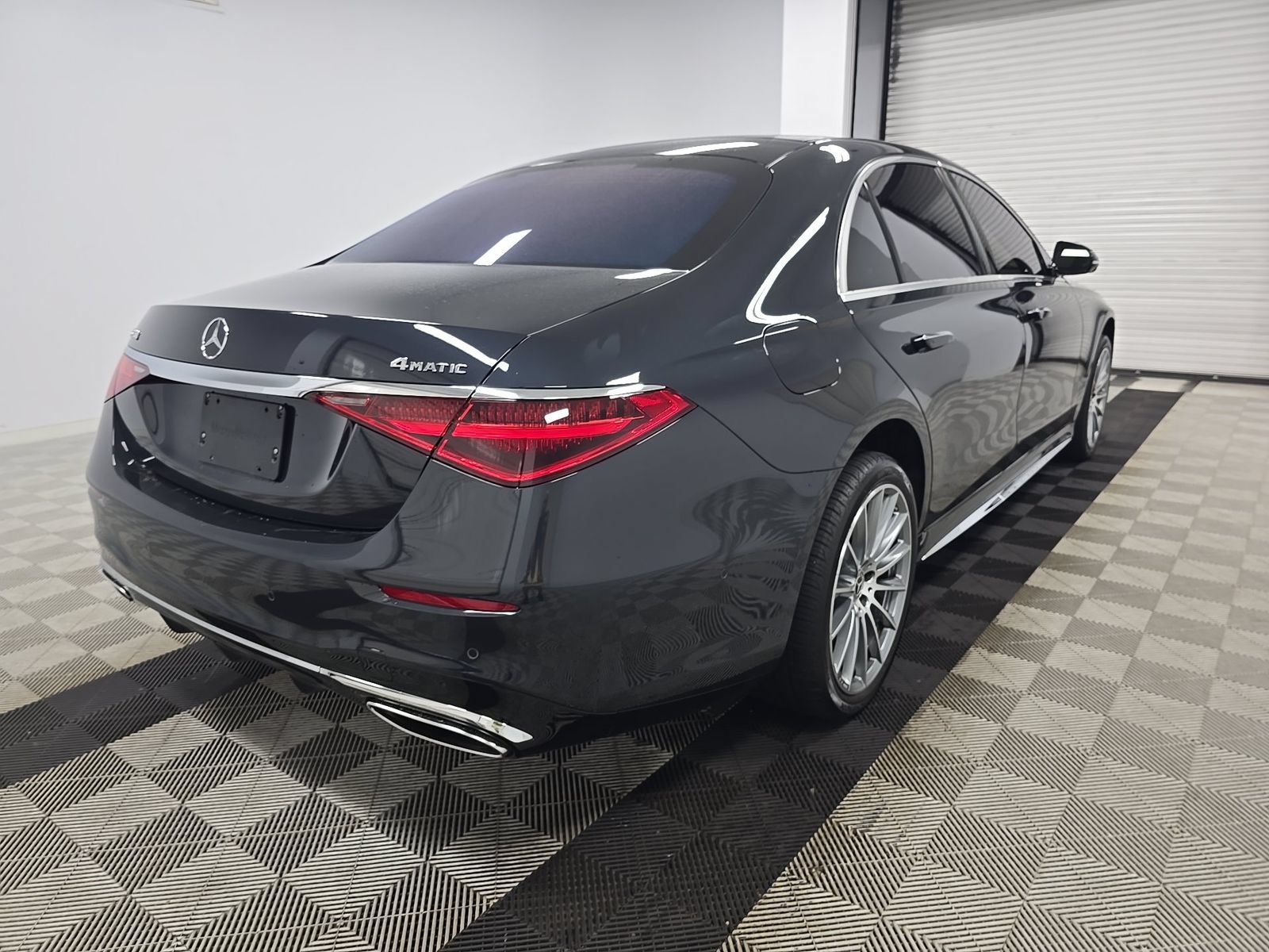 Certified Used 2021 Anthracite Blue Metallic Mercedes-Benz S 580 image 4