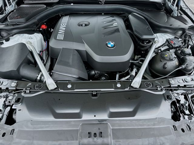 New 2026 White BMW 530i image 25