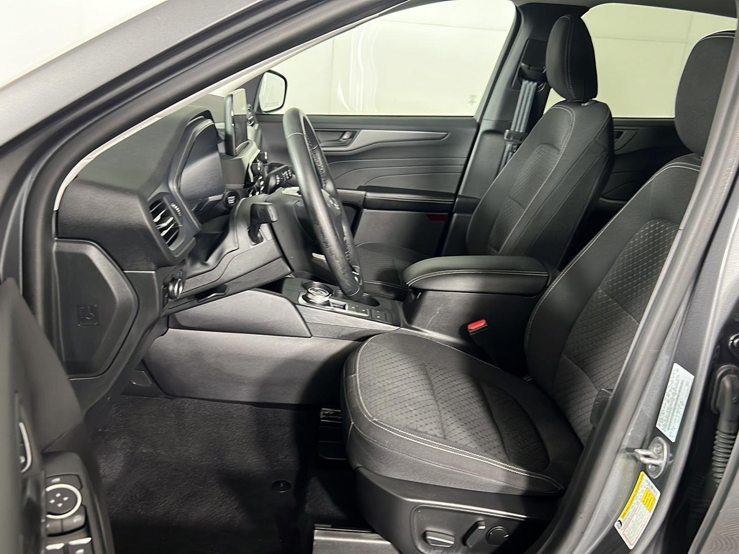 Used 2023 Gray Metallic Ford Active image 14