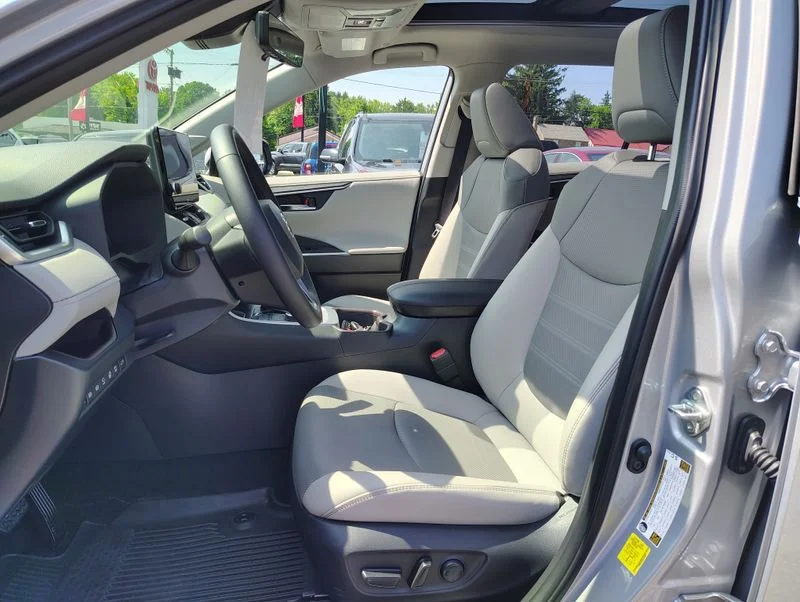 Used 2025 Silver Toyota Limited image 10