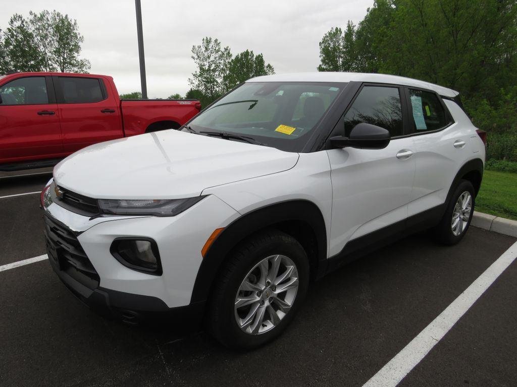Used 2023 Summit White Chevrolet LS image 6