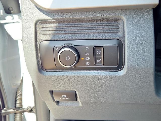 New 2026 Oxford White Ford F-350® XL image 49