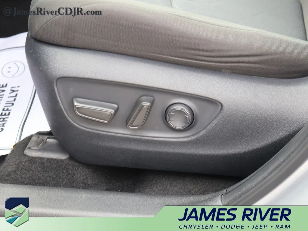 Used 2024 Silver Toyota XLE image 23