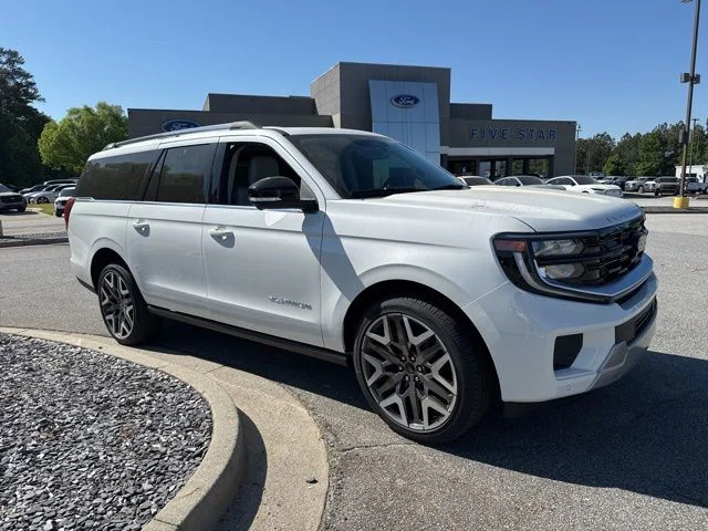 New 2026 Star White Metallic Tri-Coat Ford Platinum image 2