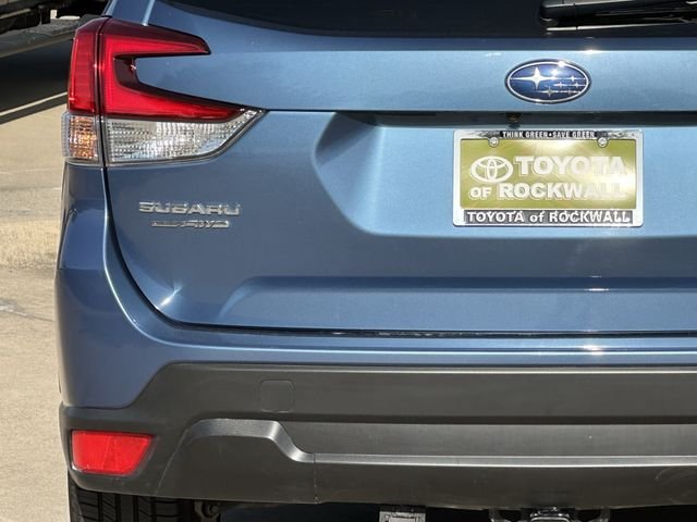 Used 2023 Blue Subaru Premium image 5