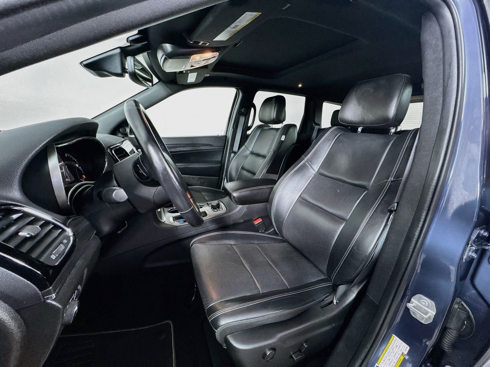 Used 2021 Blue Jeep Limited image 17