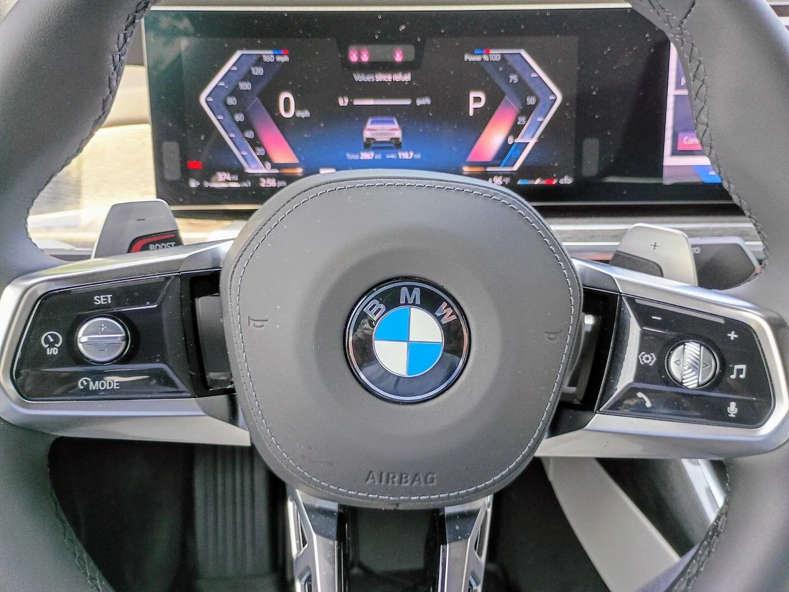 Used 2025 Mineral White Metallic BMW 760i xDrive image 23