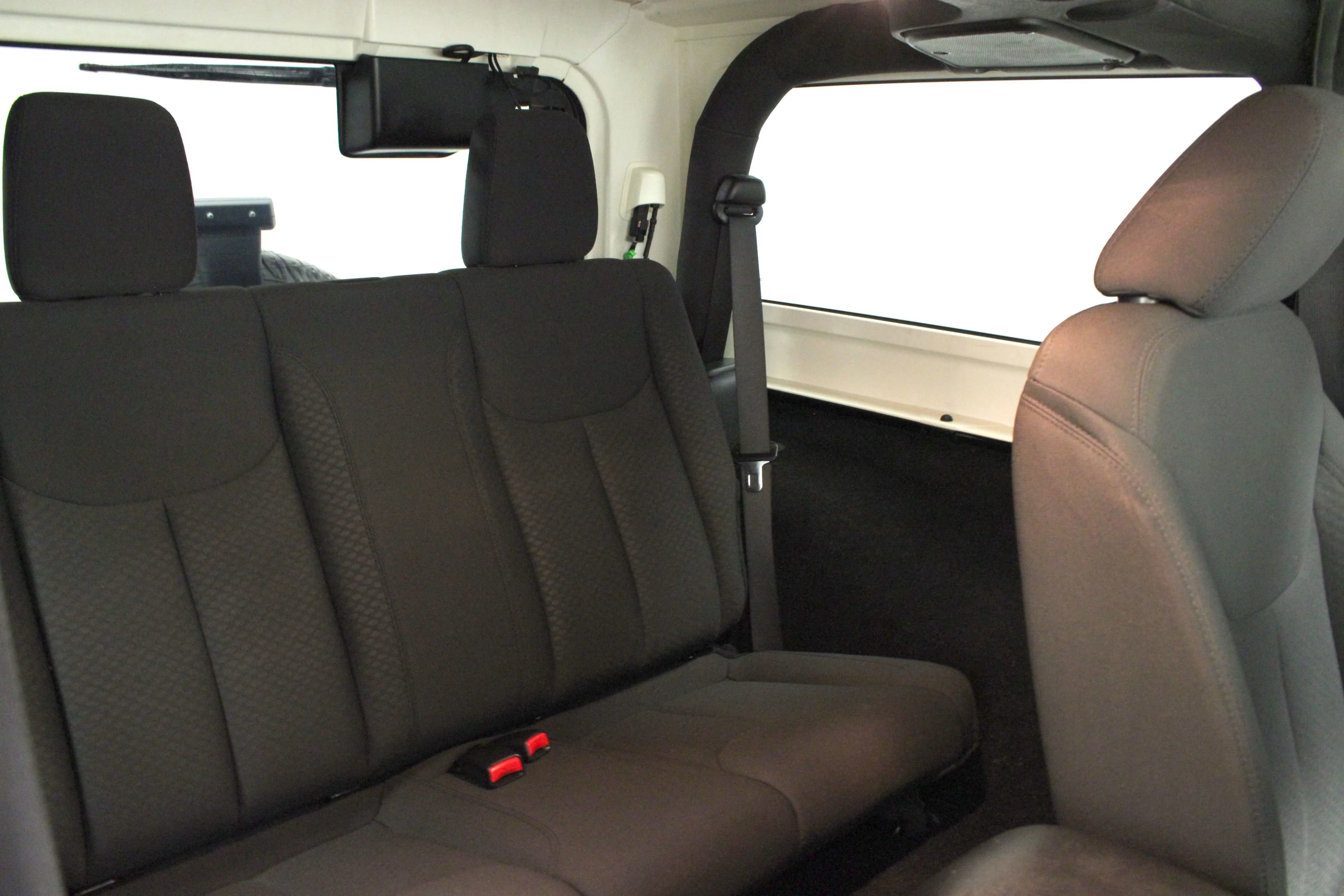Used 2015 Black Clearcoat Jeep Sport image 19