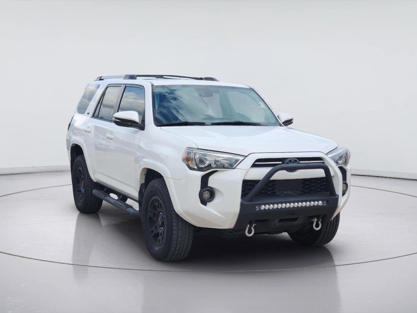 2020 Toyota 4Runner photo 3 of 32