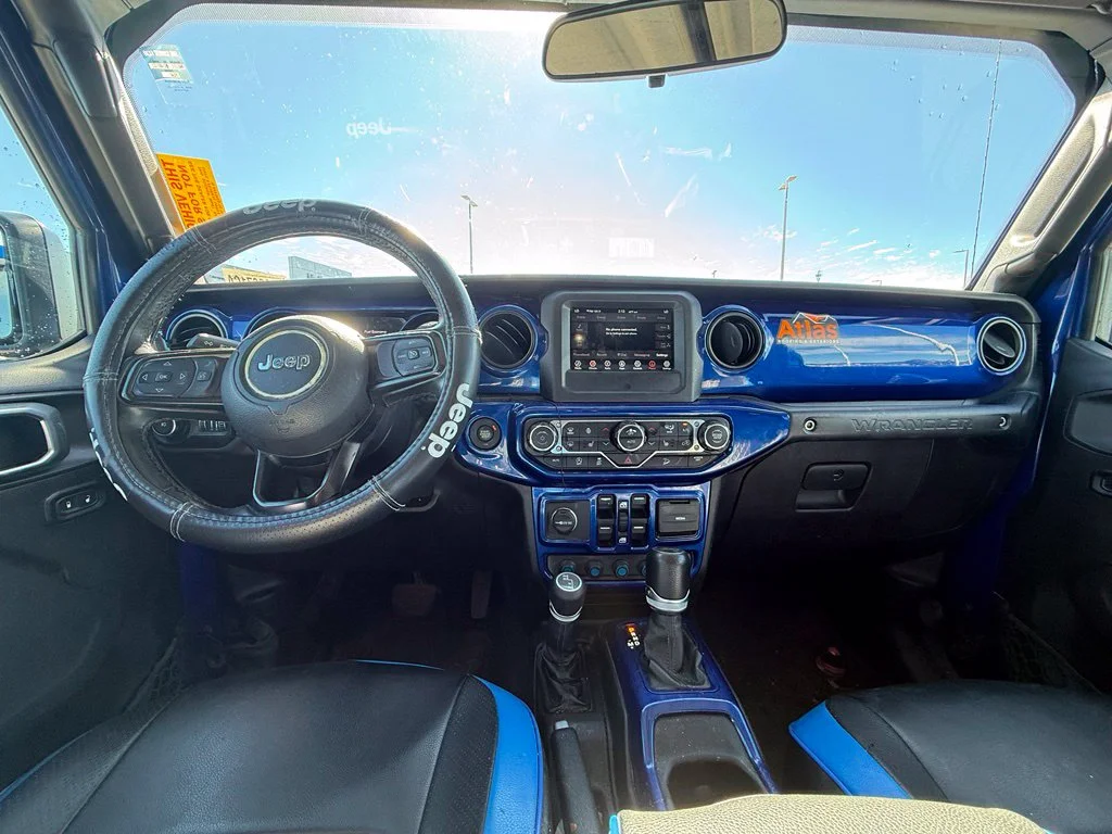 Used 2019 Blue Jeep Unlimited Sport S image 9