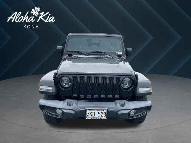 Used 2023 Black Jeep Altitude image 1