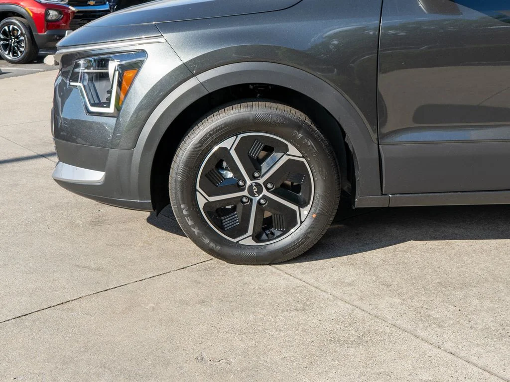 New 2026 Interstellar Gray Kia LX image 25