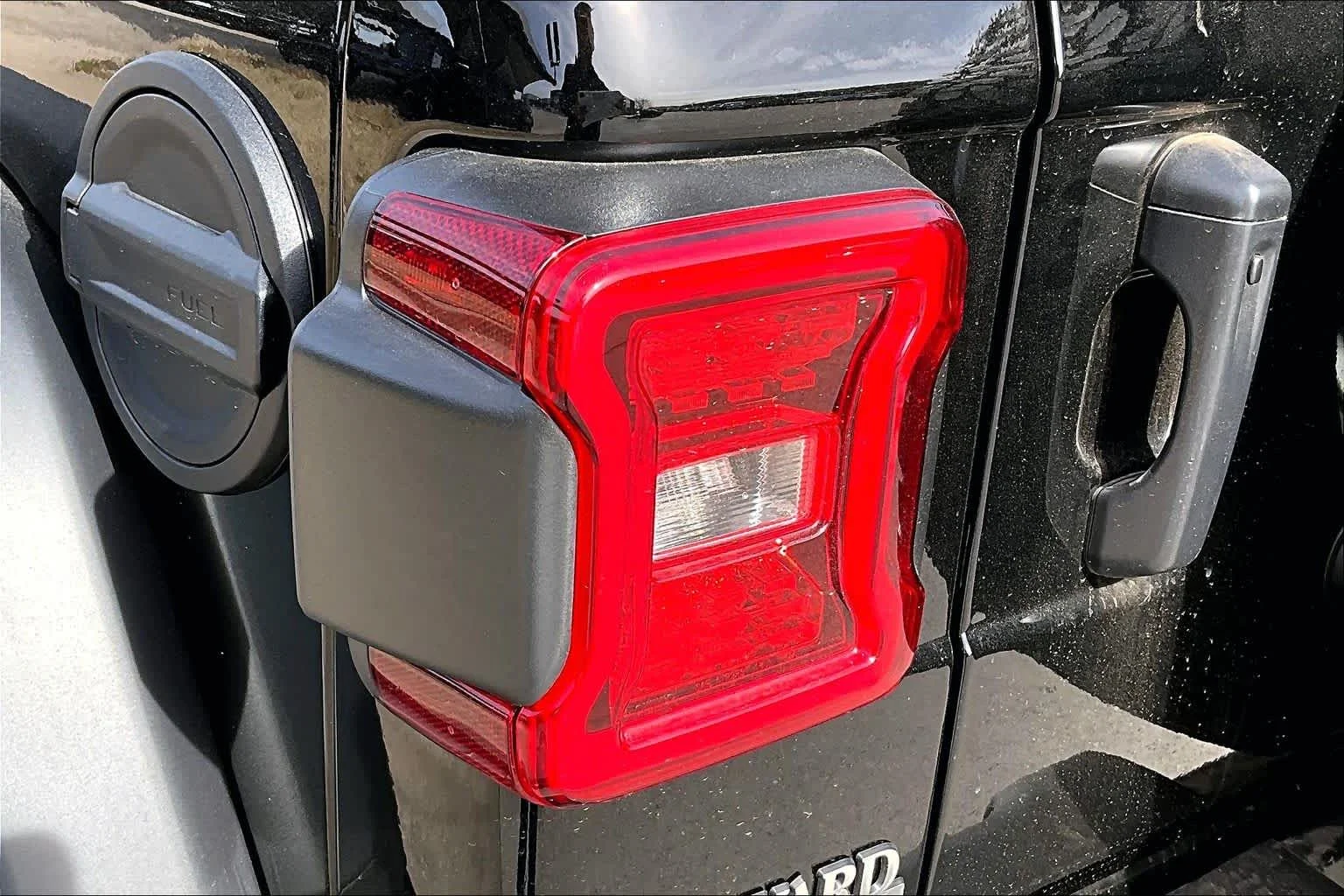 New 2026 Black Clear-Coat Exterior Paint Jeep Rubicon image 14