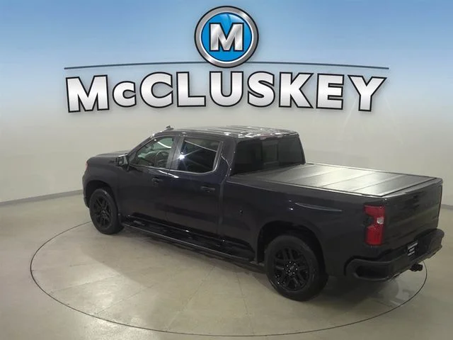 Used 2023 Gray Chevrolet RST image 22