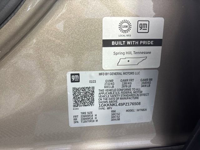 Used 2023 Light Stone Metallic GMC SLE image 20