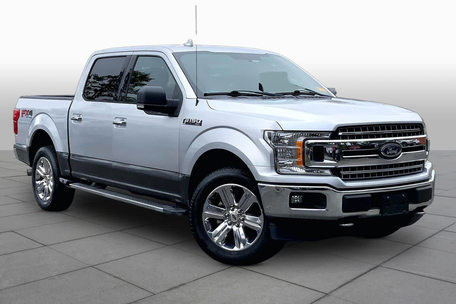 Used 2018 Ingot Silver Ford XLT image 3