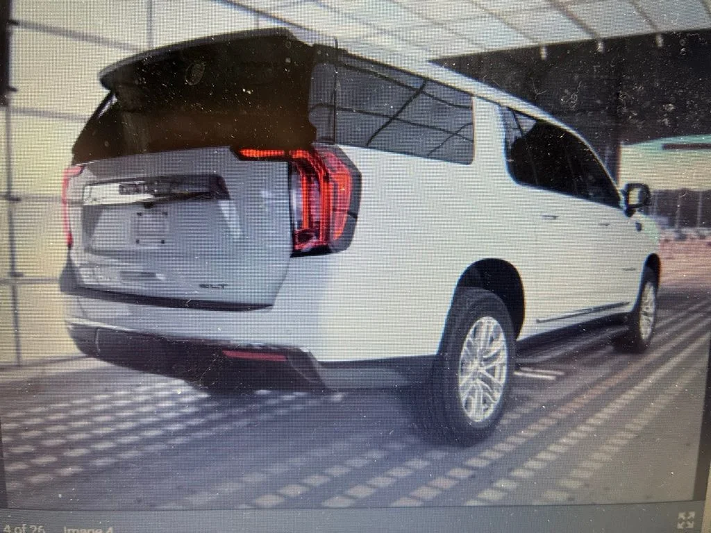 Used 2024 White GMC SLT image 4