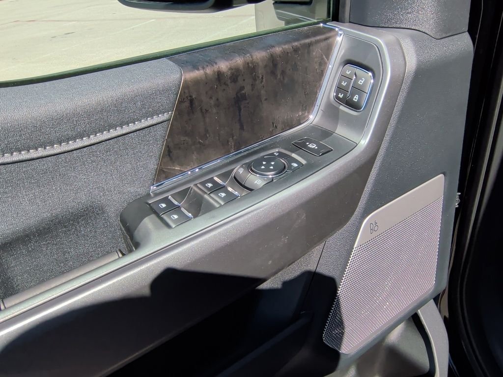 New 2026 Agate Black Metallic Ford F-250® Lariat® image 12