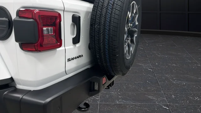 New 2026 Bright White Clear-Coat Exterior Paint Jeep Sahara image 37