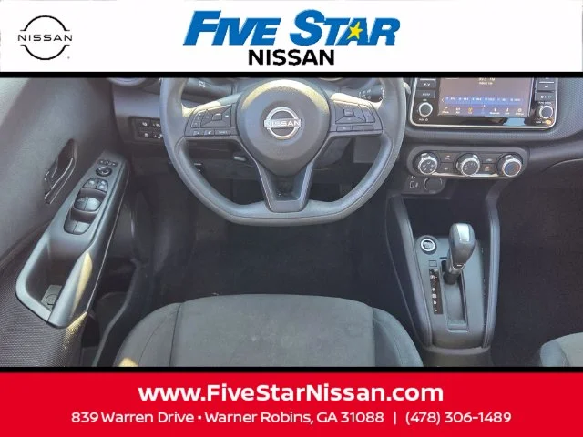 Used 2024 Blue Nissan S image 7