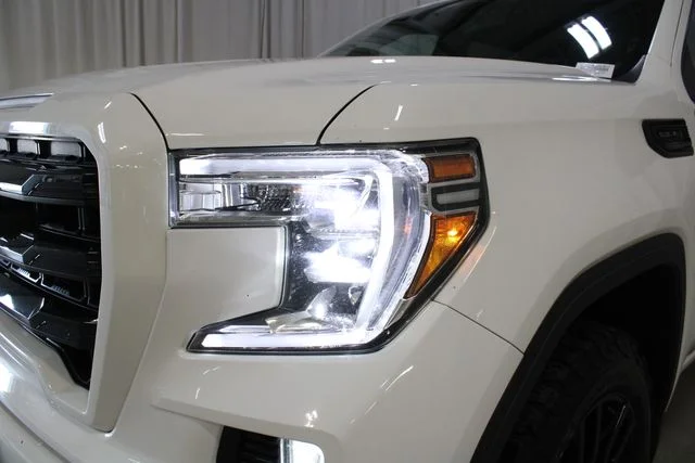 Used 2020 White GMC Elevation image 34