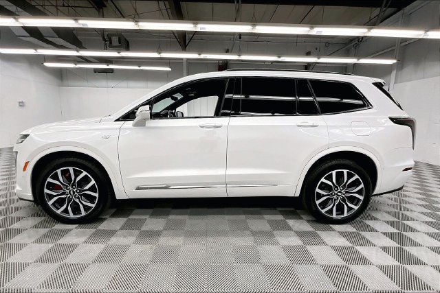 Used 2024 Crystal White Tricoat Cadillac Sport image 14