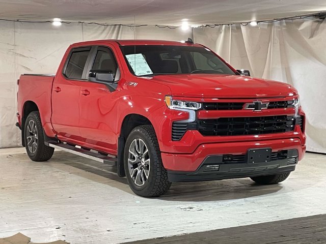 Used 2023 Red Chevrolet RST image 8