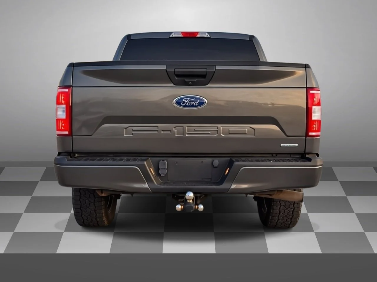 Used 2019  Ford  image 4