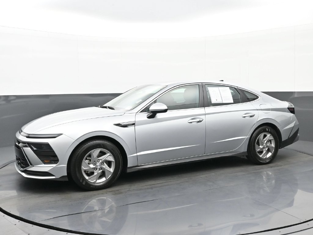 Certified Used 2026 Silver Hyundai SE image 7