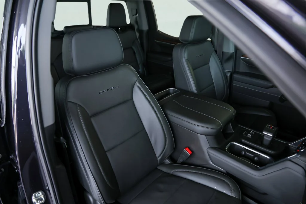 Certified Used 2025 Titanium Rush Metallic GMC Denali image 32