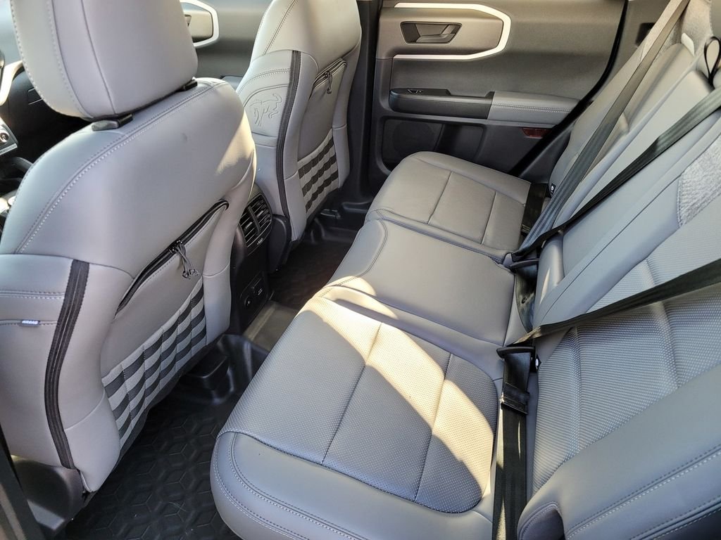 New 2025 Azure Gray Metallic Tri-Coat Ford Badlands® image 6