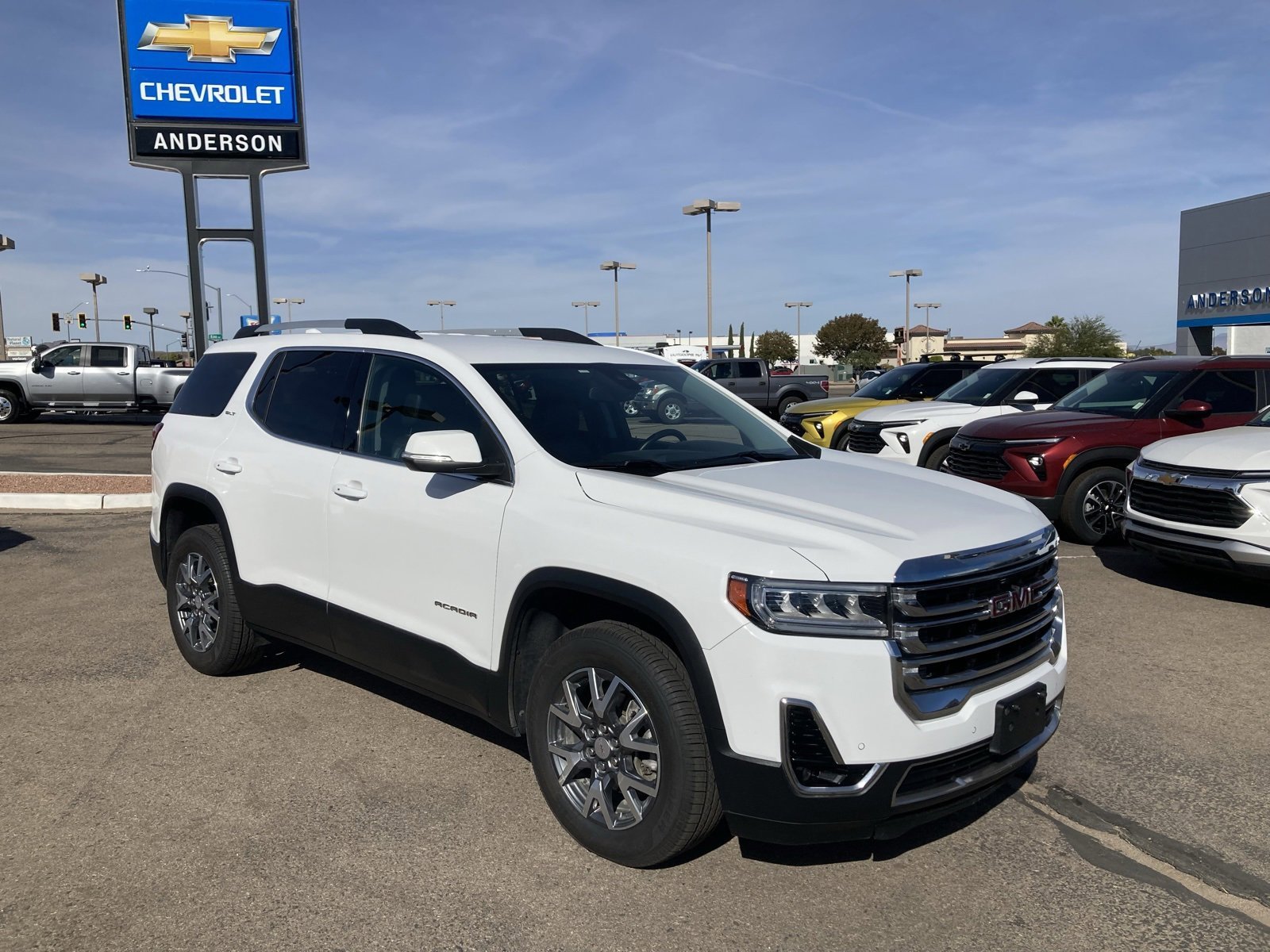 2023 Gmc Acadia SLT photo 2