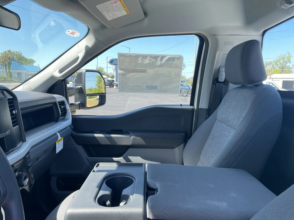 2026 Ford F-350 Super Duty XL - Photo 12