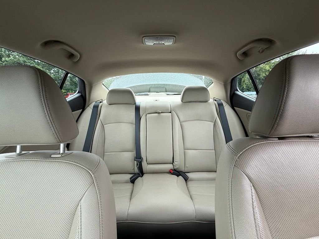 Used 2015 Gray Kia EX image 20