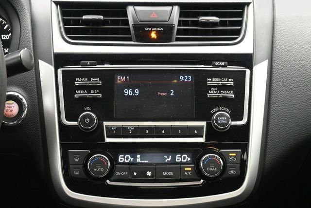Used 2018 Gray Nissan 2.5 SV image 19