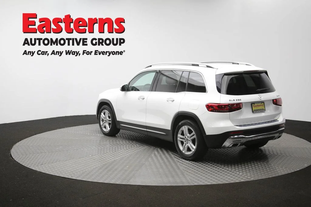 Used 2021 White Mercedes-Benz GLB 250 image 68