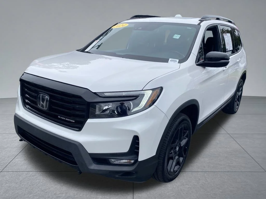 Used 2024  Honda Black Edition image 2