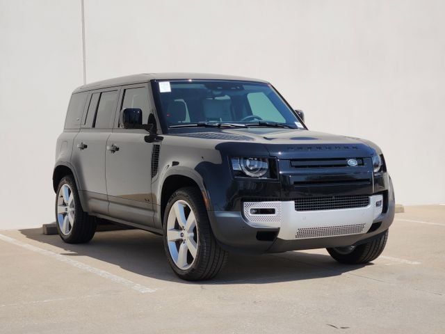 2024 Land Rover Defender 3
