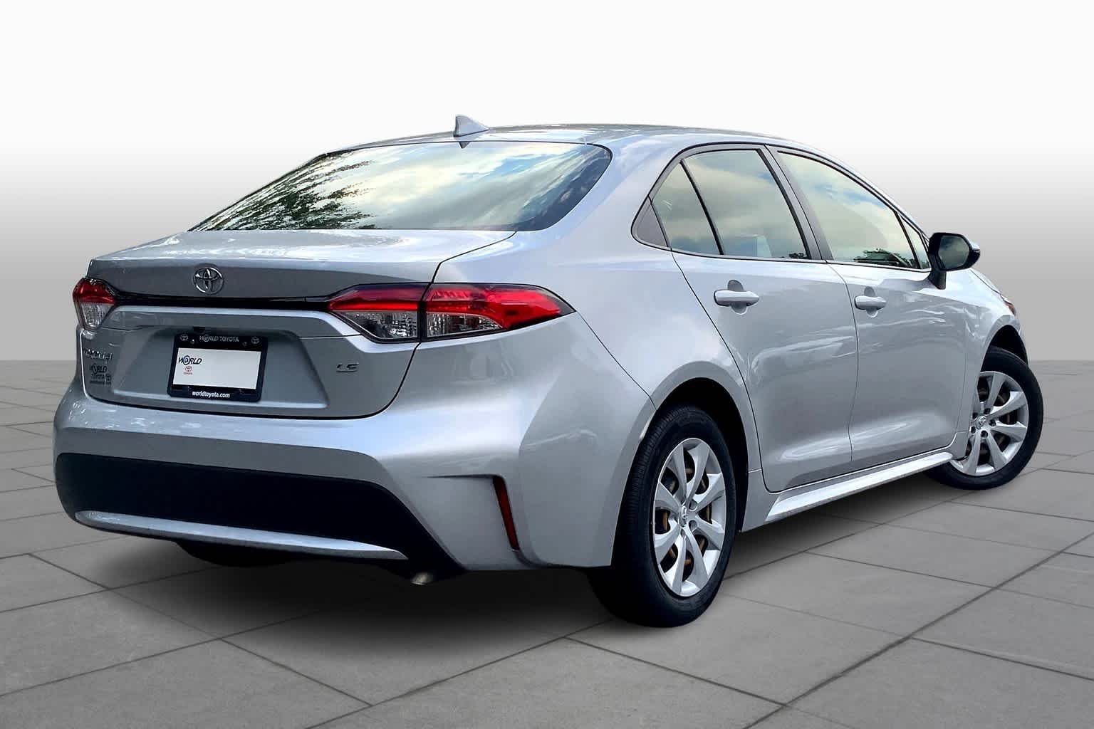 Used 2020 Classic Silver Metallic Toyota LE image 12