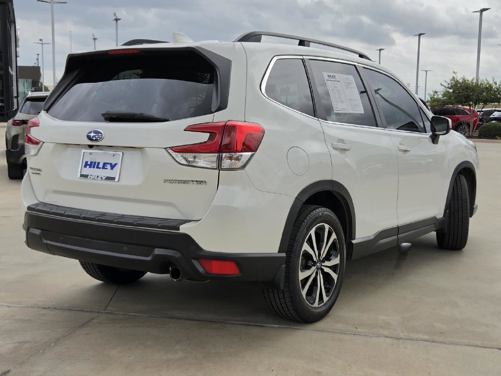 Used 2019 White Subaru Limited image 4