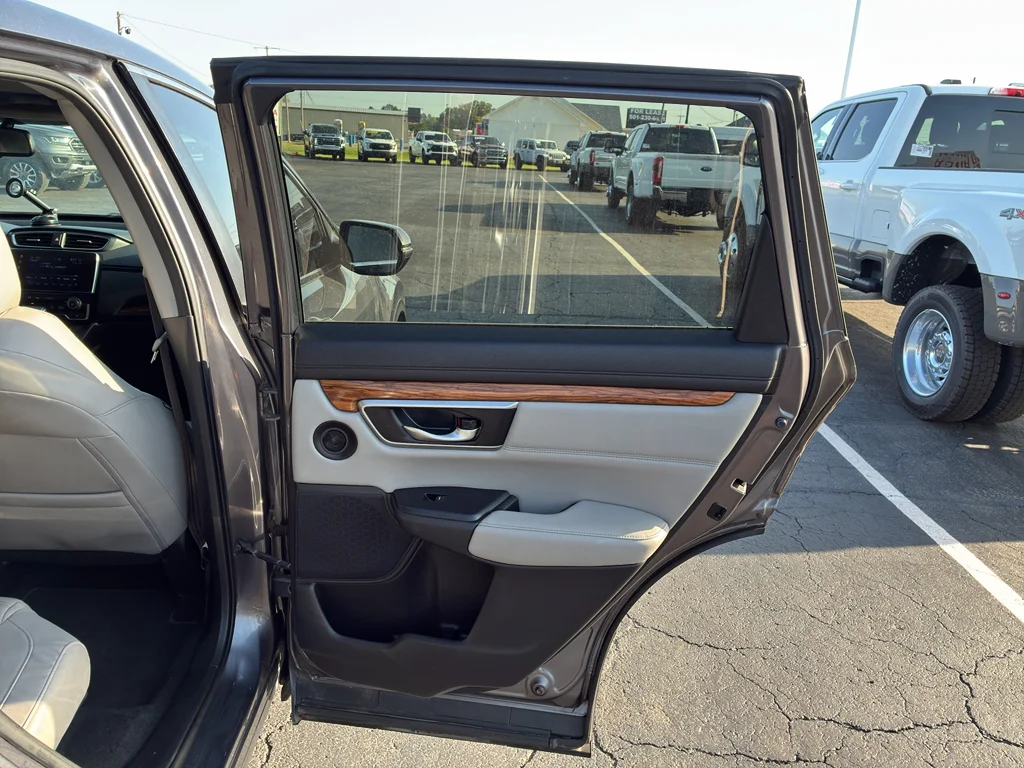 Used 2019 Gunmetal Metallic Honda EX-L image 17
