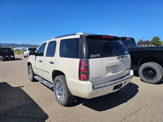 Used 2014 White Diamond Clearcoat GMC Denali image 7