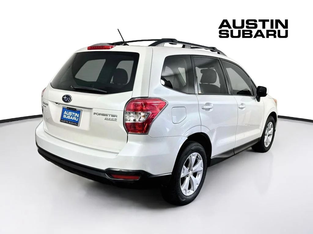 Used 2015 White Subaru 2.5i Premium image 7