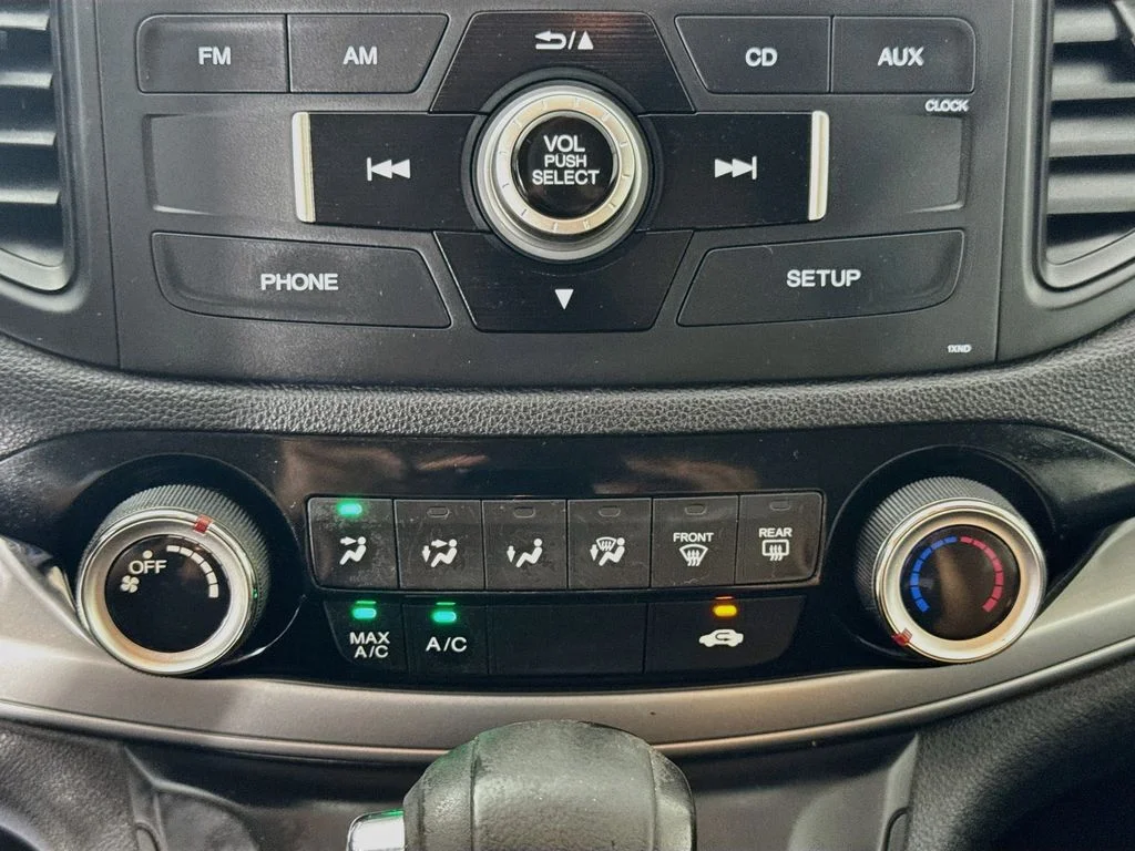 Used 2015 Black Honda LX image 17