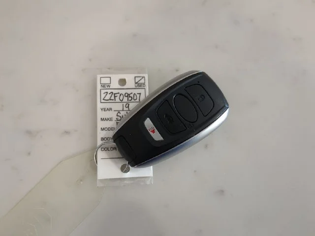 Used 2019 Ice Silver Metallic Subaru Touring image 3